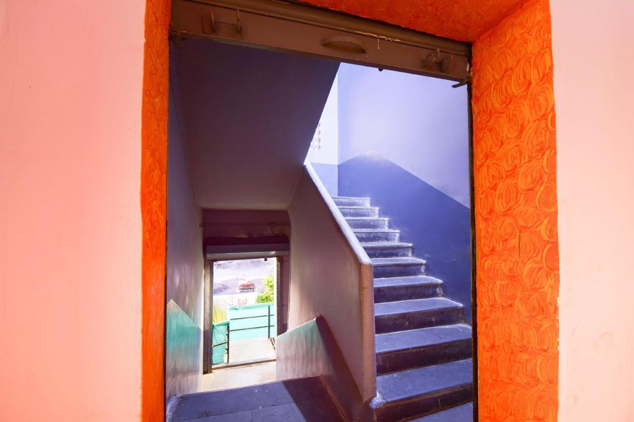 Spot On 66795 Hotel Abhijeet Otur Bagian luar foto
