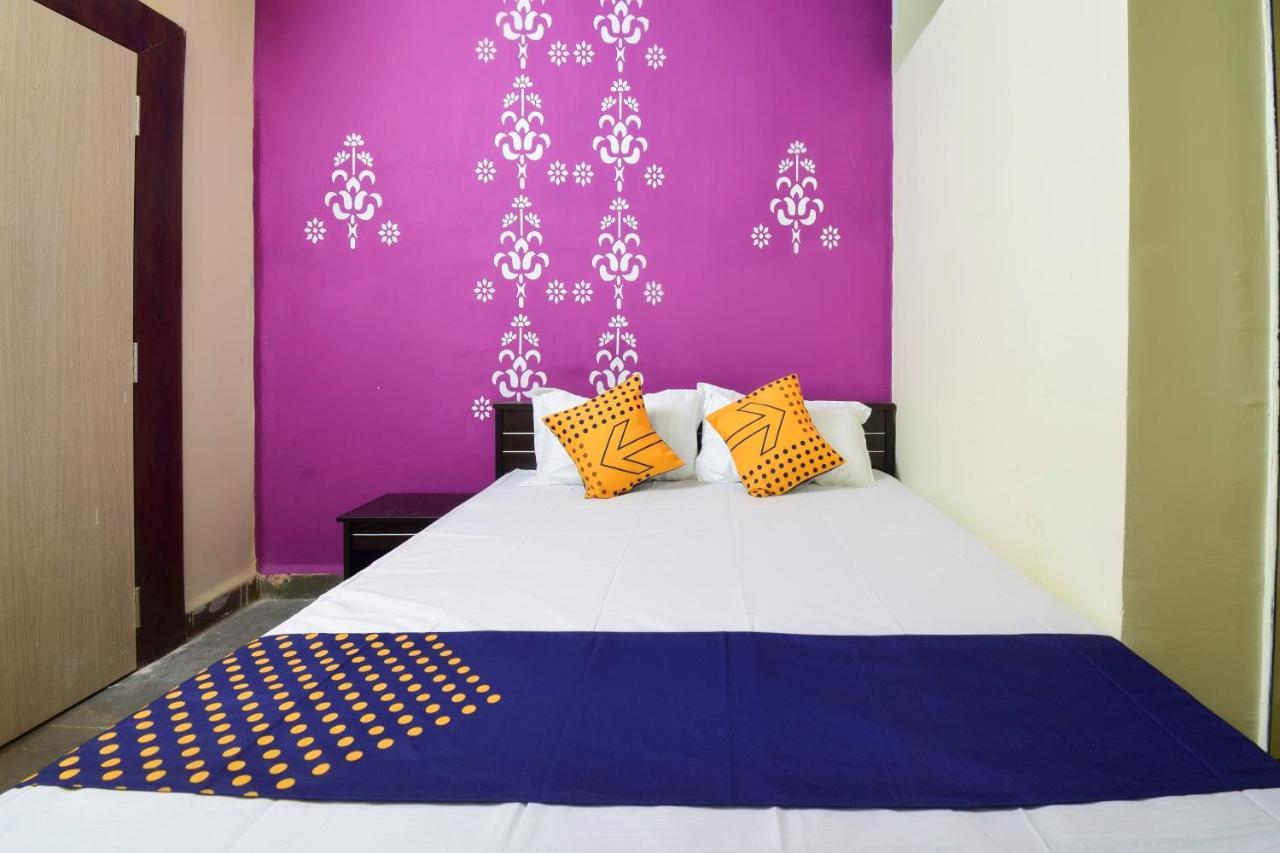 Spot On 66795 Hotel Abhijeet Otur Bagian luar foto