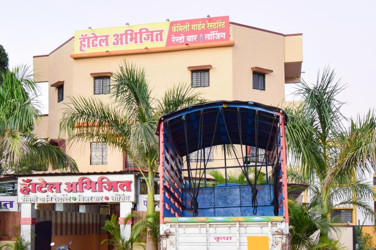 Spot On 66795 Hotel Abhijeet Otur Bagian luar foto