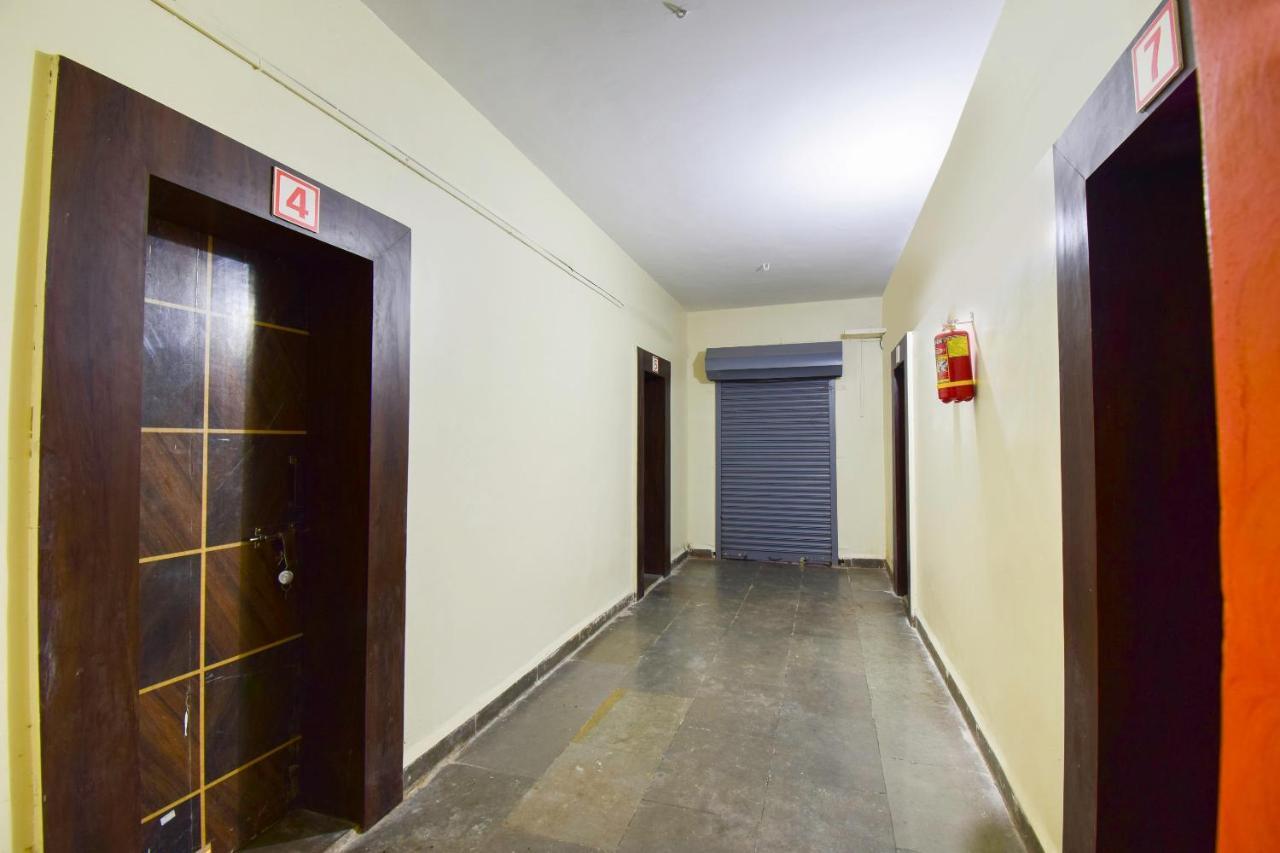 Spot On 66795 Hotel Abhijeet Otur Bagian luar foto